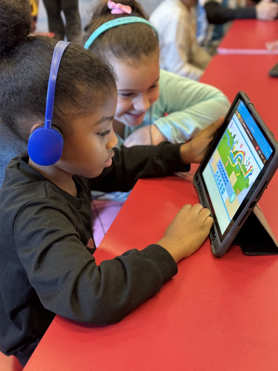 GCSD_STREAM tweet media