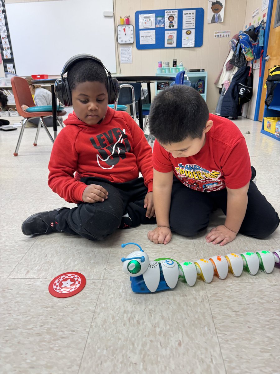 GCSD_STREAM (@gcsd_stream) on Twitter photo Students are building foundational coding skills <a href="/GCSD_Deasy/">GCSD_Deasy School</a> with <a href="/CodeMonkeySTU/">CodeMonkey</a> and primary school robots! #stemeducation #21stcenturyskills #collaboration Students are building foundational coding skills <a href="/GCSD_Deasy/">GCSD_Deasy School</a> with <a href="/CodeMonkeySTU/">CodeMonkey</a> and primary school robots! #stemeducation #21stcenturyskills #collaboration