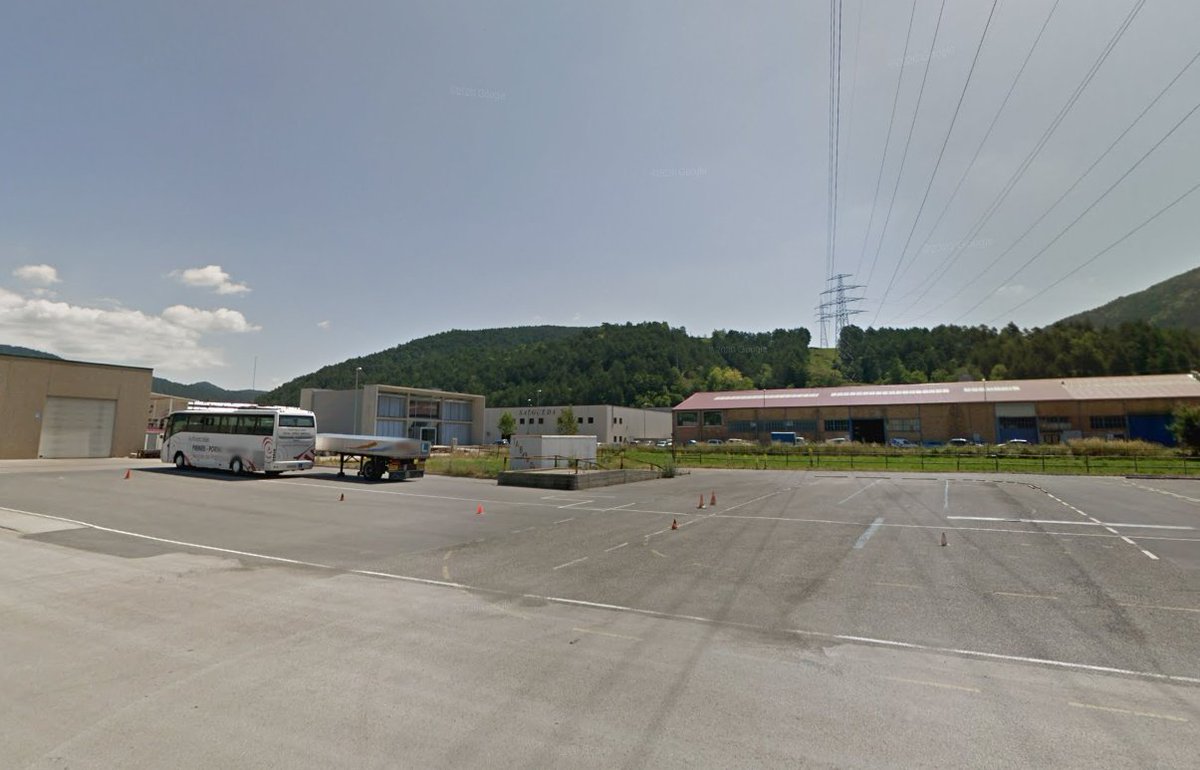 🚗 El #Ripollès tornarà a acollir els exàmens teòrics dels carnets de conduir. El consell comarcal ha treballat colze a colze amb el Servei català de @Transit, la <a href="/DGTes/">Dir. Gral. Tráfico</a> i la Federació d'autoescoles de Girona per fer-ho possible.
ℹ️ govern.cat/salapremsa/not…