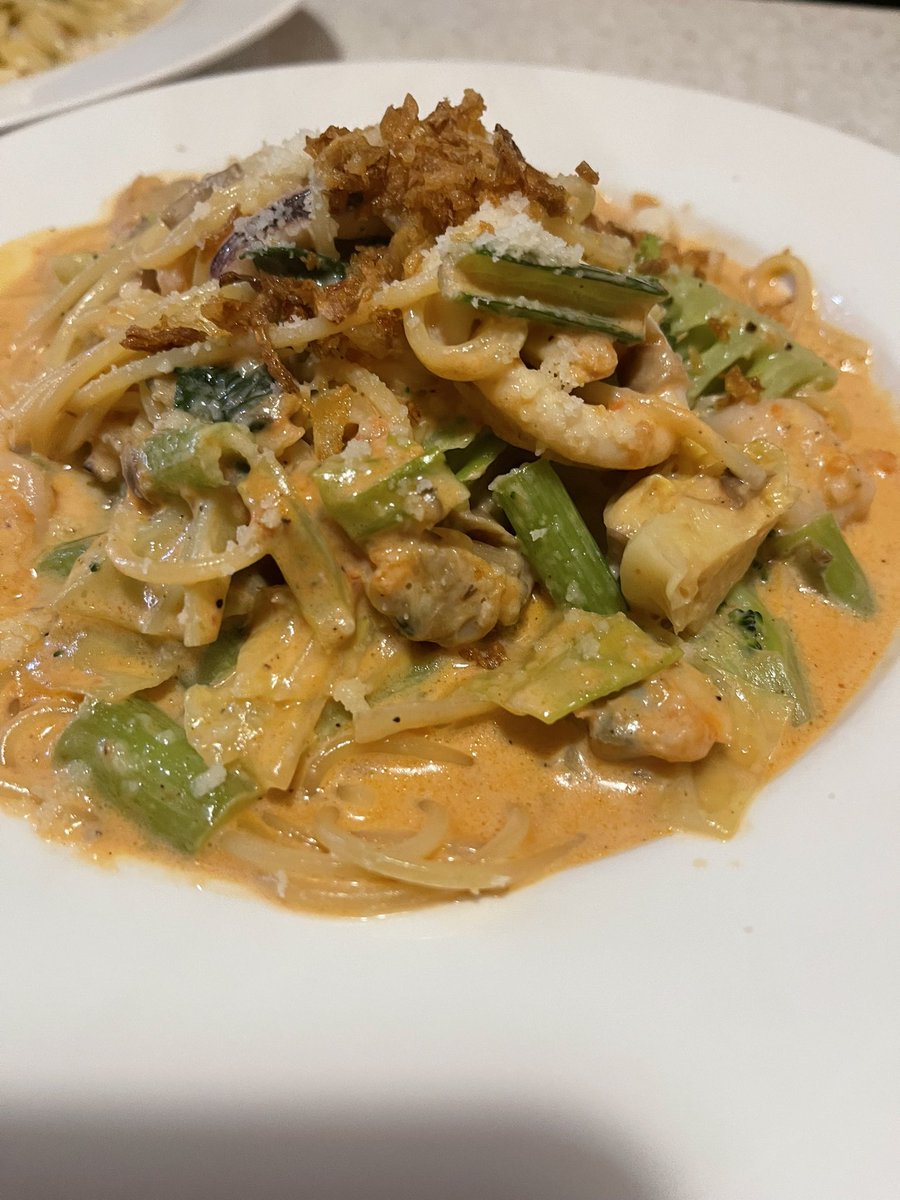 RyosukeOgoshi's tweet photo. 最近のお気に入り、チェントット！美味しかった〜。お昼から食べすぎた感。いつもだけど、、、、🤣 https://t.co/DQ7yoT9HjX