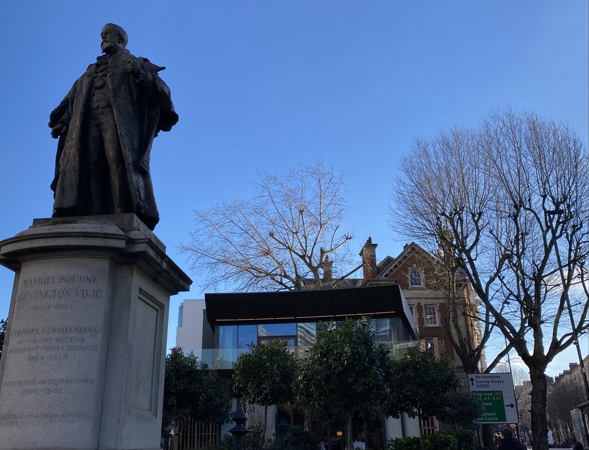 ‘Half-time Oranges’ <a href="/Rest_Story/">Restaurant Story</a> – with its gleaming new storey

#2MICHELINStars

#TowerBridge #Bermondsey 

guide.michelin.com/gb/en/greater-…