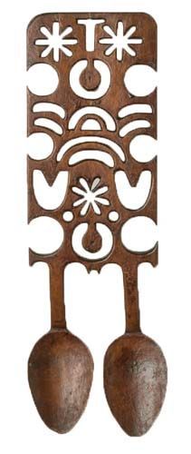playwiththepast's tweet photo. 🌈 This #Welsh #lovespoon can be found in the collection @AmgueddfaCymru -where the oldest dates to 1667.🐲 

Lovespoons were shaped with great devotion and given as a token of love. 💕 🥄 ❤️ 

#wales #tradition #findfriday #postmedieval #history #StDwynwen @cadwwales https://t.co/TXqm279pZJ