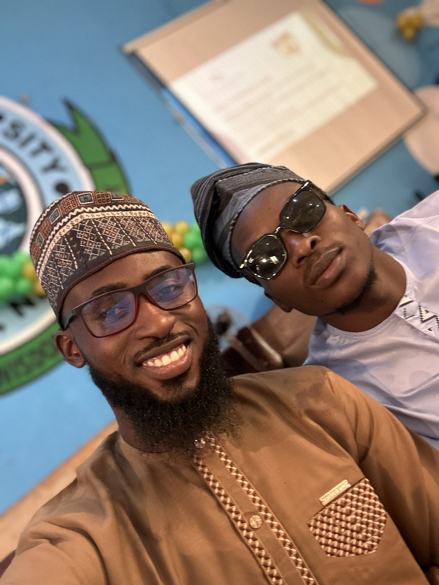 geekmaros's tweet image. Live at @gdsc_hui GDSC maiden tech event  #huiinfosession24 #gdschui #googledevs #developerstudentsclub

Glad to comment with @itzareous who’s also the KeyNote Speaker