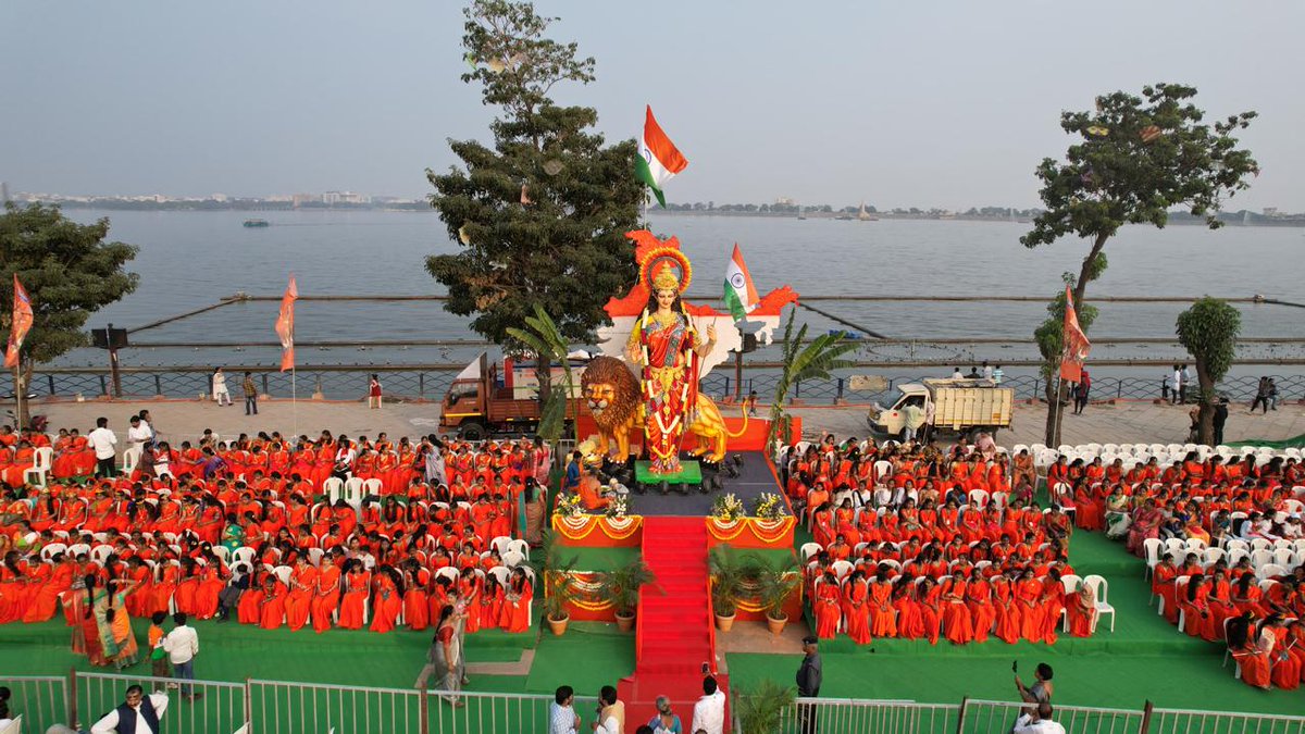 kishanreddybjp's tweet photo. 📍Hyderabad -

All set for the 7th edition of Bharatha Matha Maha Harathi, a programme showcasing our rich cultural and traditions.

📍Peoples Plaza, Necklace Road

#BharathaMathaHarathi https://t.co/f19iRWUXuZ