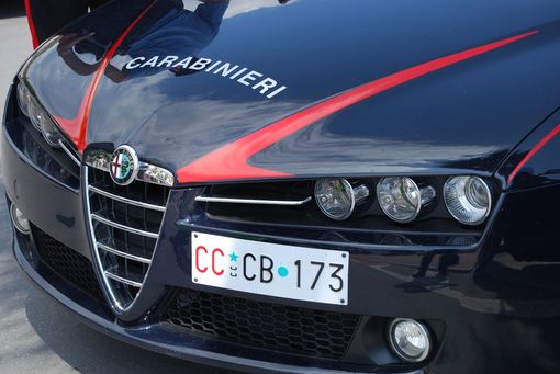 Emmenews -  Bernalda: I Carabinieri arrestano un uono per violenza e resistenza a pubblico ufficiale dlvr.it/T1vdvR