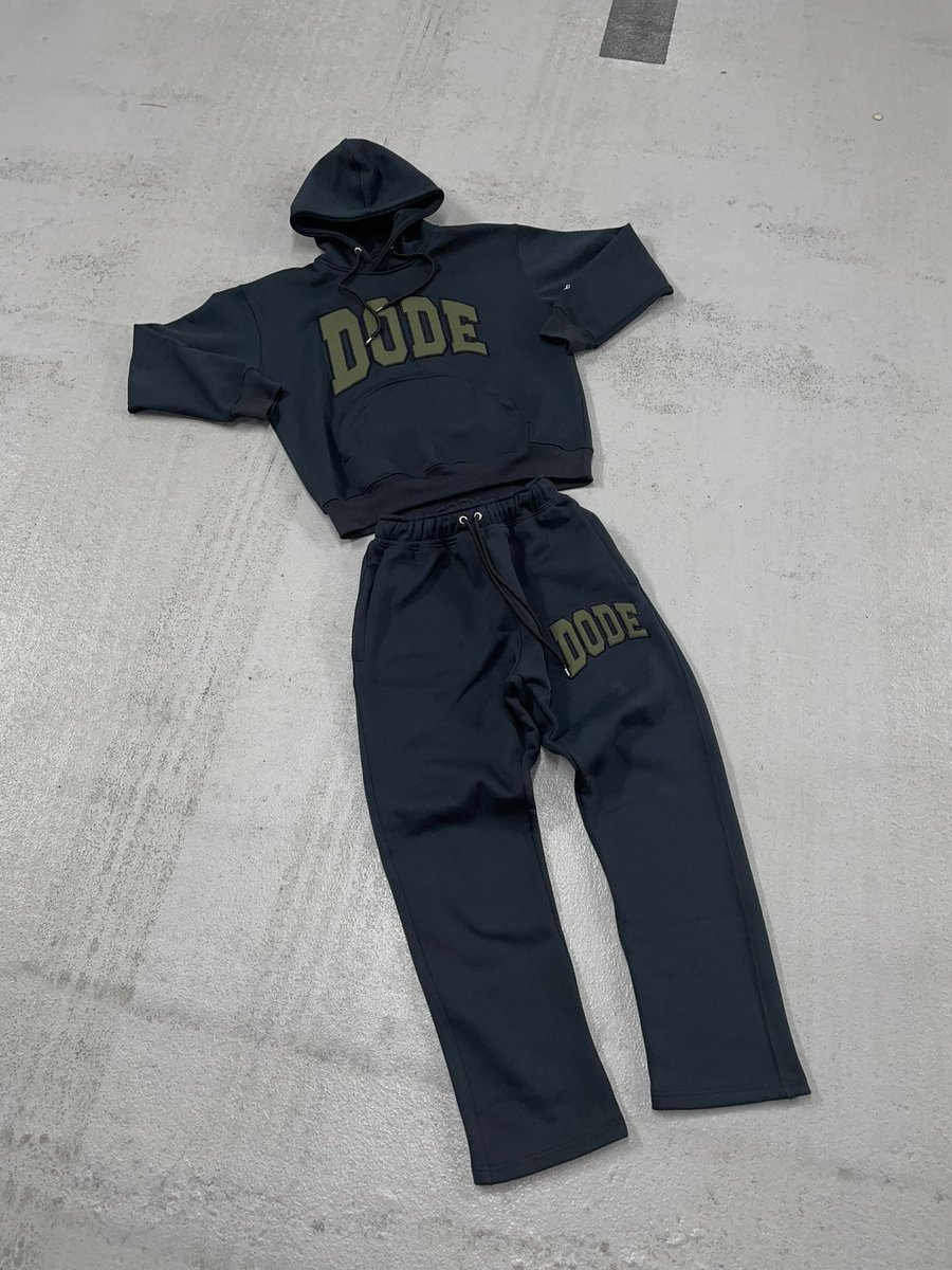 dodeclothing tweet media