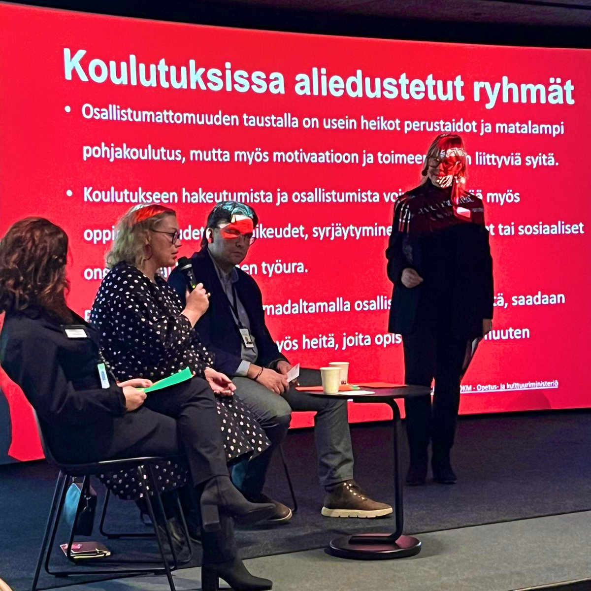 Koulutus- ja osaamisasioiden päällikkömme <a href="/Jovain/">Johanna Vainio</a> oli tänään mukana Myös aikuiseen hakuun -verkostotilaisuuden paneelikeskustelussa Turussa. Keskustelun aiheina olivat koulutustarjonnan ja -tarpeiden kohtaaminen sekä asiakkaiden ja työelämän erityistarpeet. Johanna Vainio