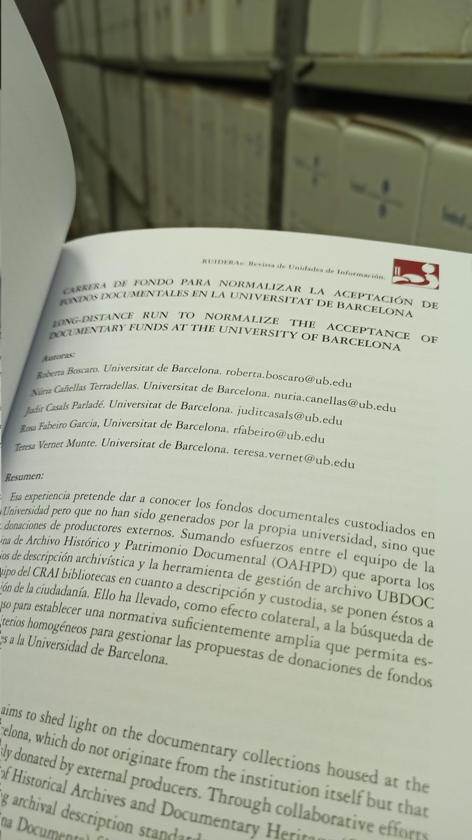 ArxiuUB's tweet photo. A l'#arxiuub estem molt contentes d'haver col·laborat juntament amb equip del @crai_ub amb un article al número 21 de #RUIDERAe promoguda per @ArchivoUCLM i que ara ja tenim a les nostres mans en paper!
L'article ✍️ en línia a https://t.co/pWk8ODfk1s https://t.co/OajNoHSd5b