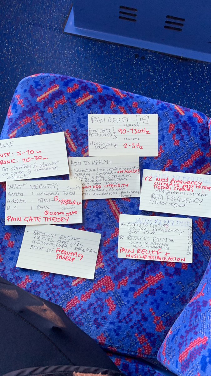 missiecrissie's tweet image. Got thrown off by the vintage #electrotherapy machine, but managed to say everything from my flash cards except for the phrase beat frequency. #Interferential exam done though! 

now I’ll just be a reckless mess till the results get published ⚡️⚡️⚡️