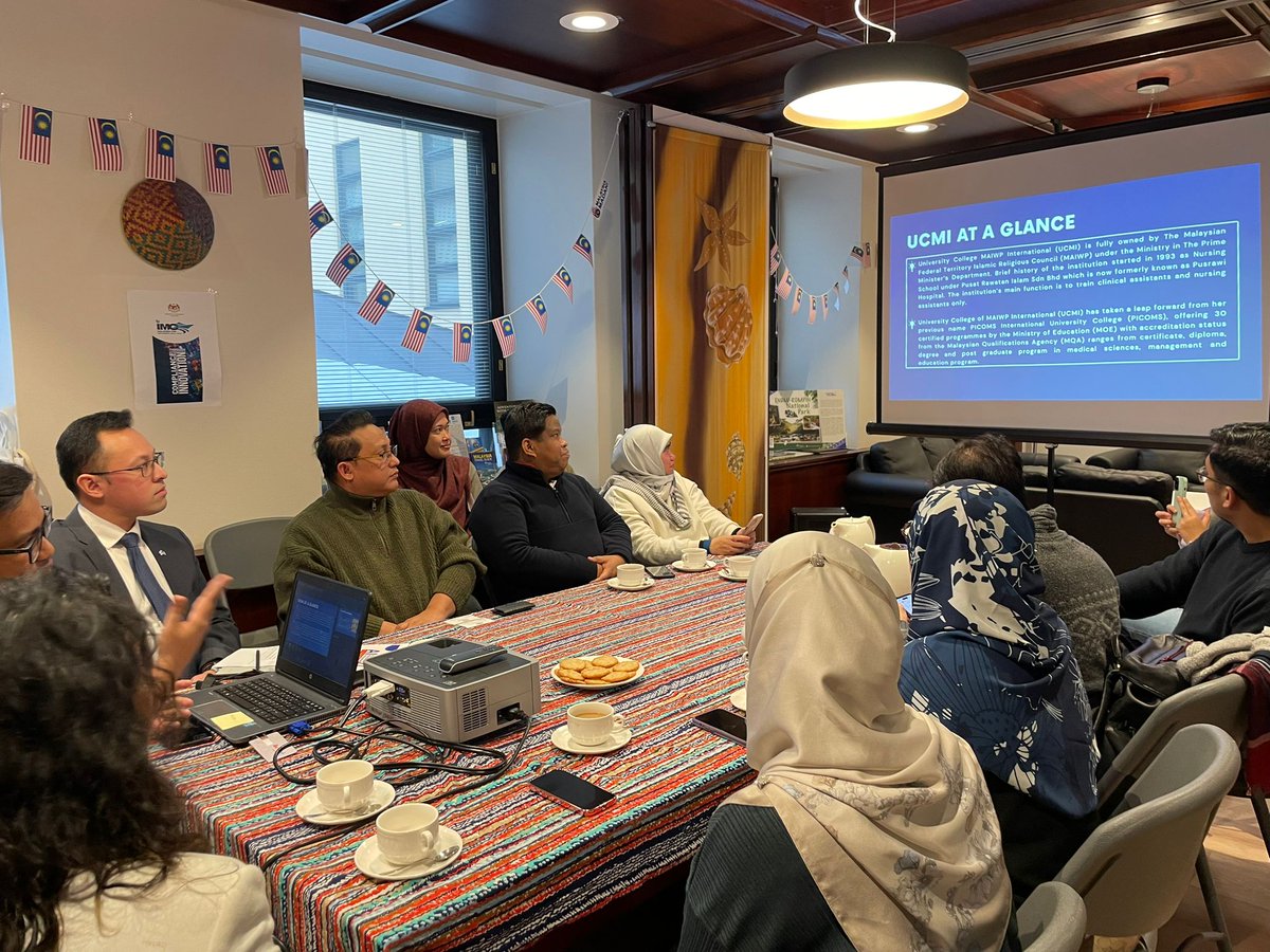 MYEmbHelsinki's tweet photo. @official_ucmi, @VisitEDUfinn, and @MYEmbHelsinki finding constructive ways to move forward in the vast areas of education cooperation between Malaysia 🇲🇾 - Finland 🇫🇮 1/2 https://t.co/a51nB2Px7P