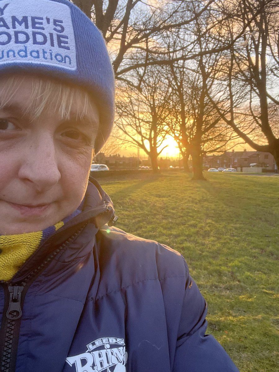 gvhawtin's tweet photo. This mornings walk with Willow #sunrise #MoveForMind @doddie_aid https://t.co/xkJikfKOXw