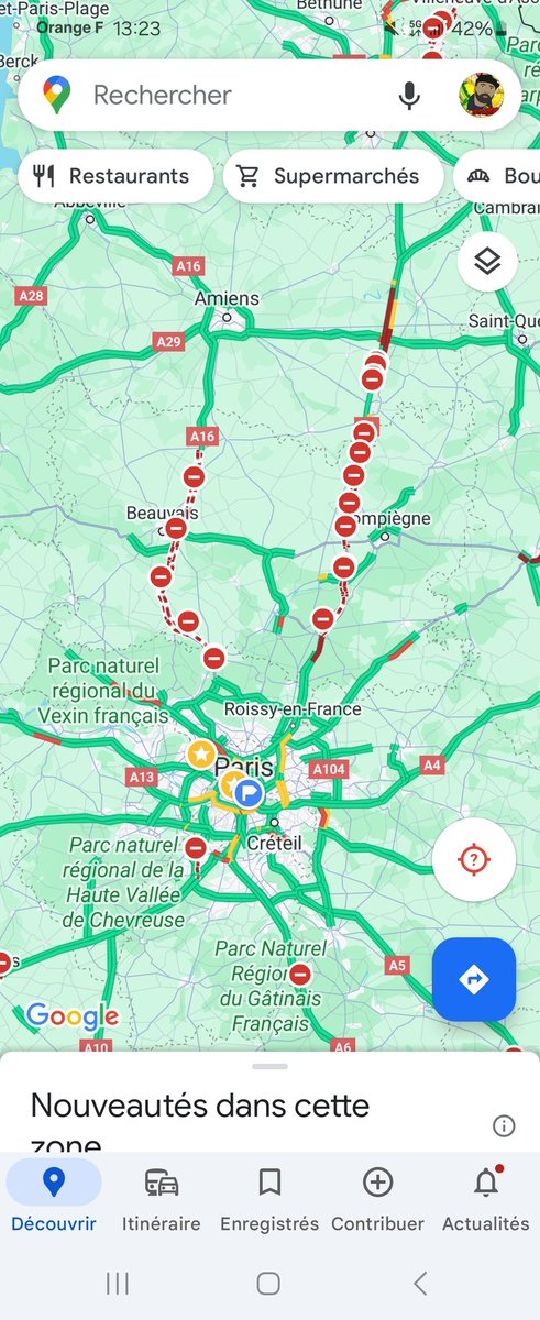 LeCritiqueur's tweet photo. Ils sont en train de bloquer le pays mdr https://t.co/Uyeetw8DjK