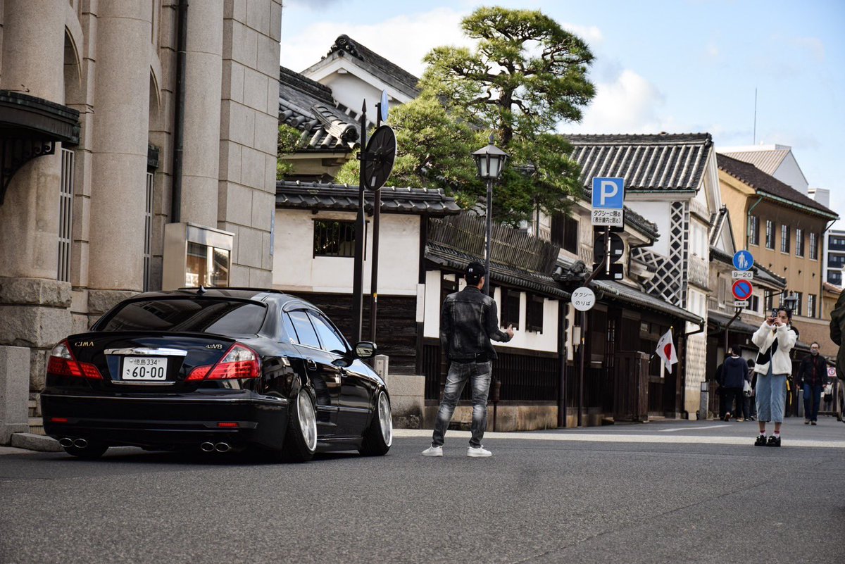 知らない人がこっちの車と一緒に写真撮っててかわいい🫶🏻