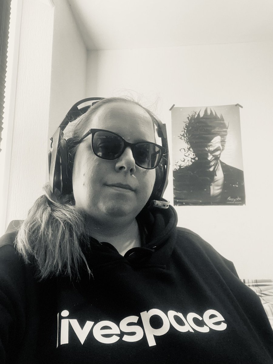 NightmareRose30 tweet media