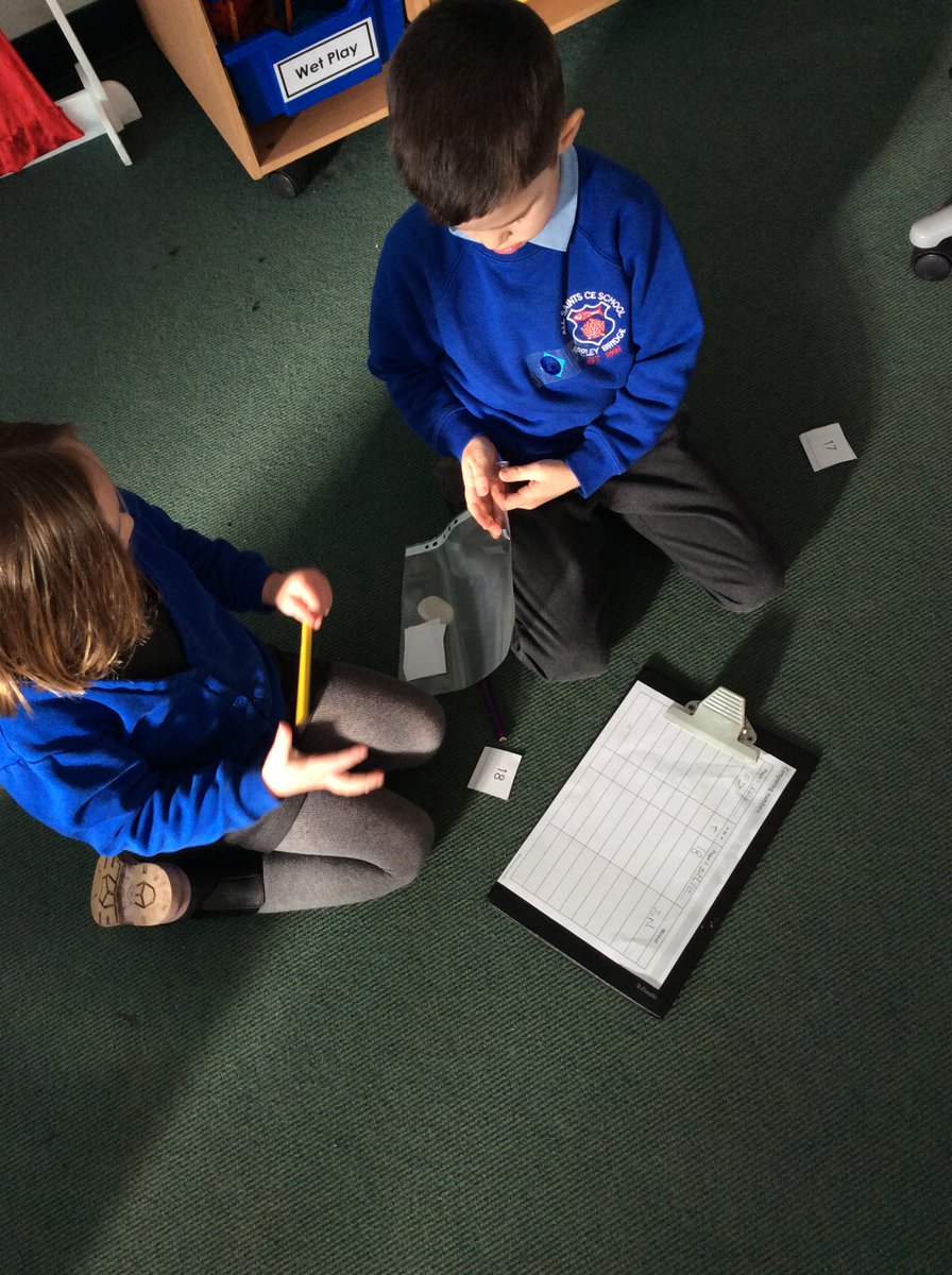 AppleySaintsCE's tweet photo. #ABASY1 enjoyed playing a game with their partner to practise comparing numbers. The children were very competitive! #abasmat @WhiteRoseEd @FriendsPrimary @WN6_Mums https://t.co/TG8HjptsZS