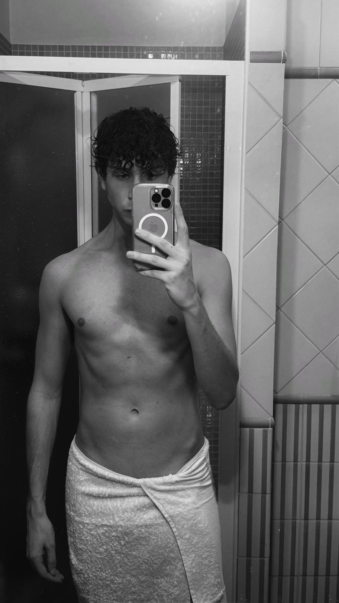 loreverge9's tweet photo. 🚿🚿🚿 https://t.co/1EPpJy3bNI