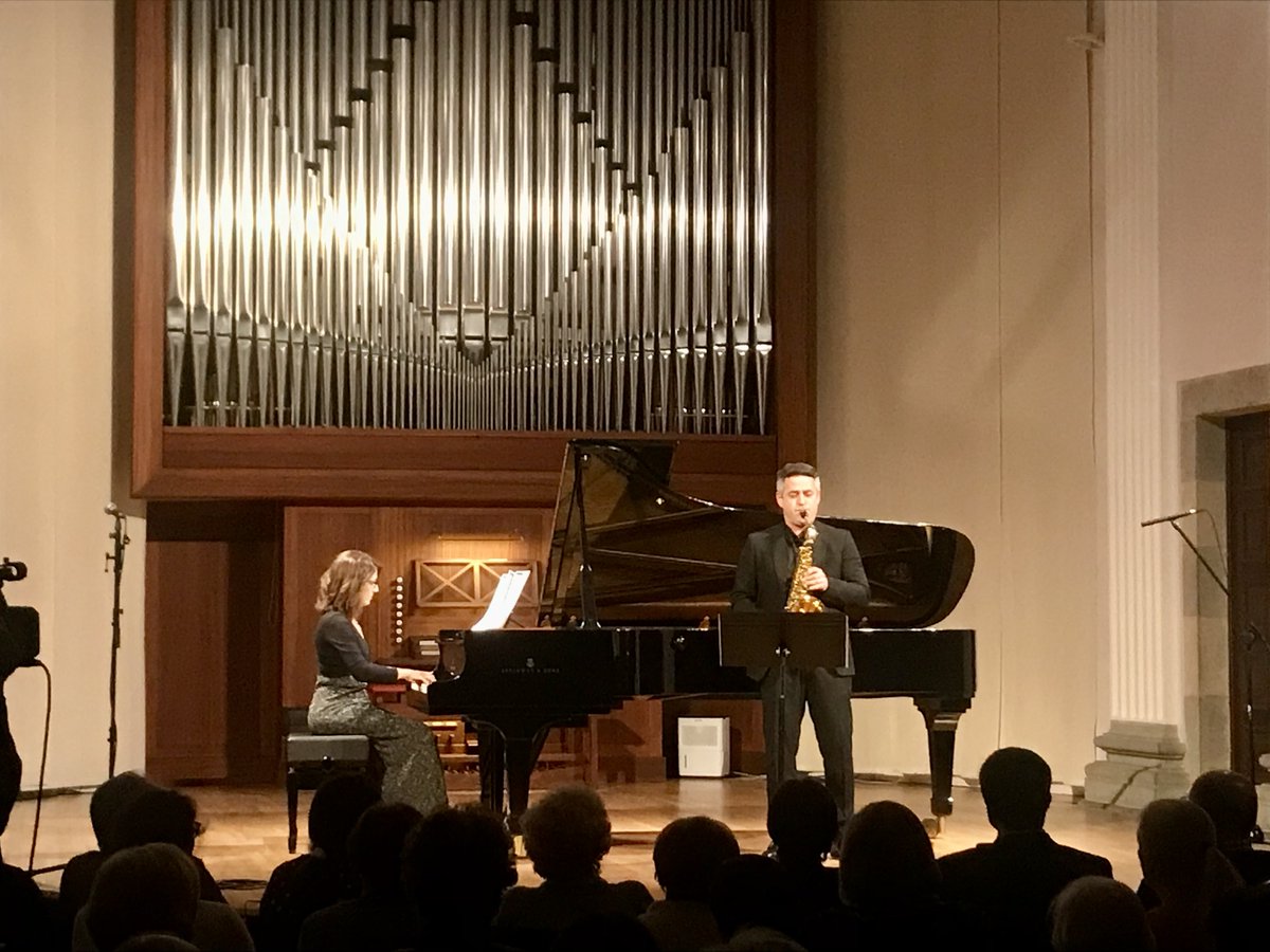 ConservatoriGi's tweet photo. Acabem una setmana de grans concerts: l'aula de moderna i jazz al
@sunset
i l'inici de la #TemporadadeConcerts amb el Viatge musical d'
@AnnaCassu
piano i
@DavidSalleras
, saxo
@DiputacioGirona
@casadeculturagi https://t.co/TedEGhbgmF