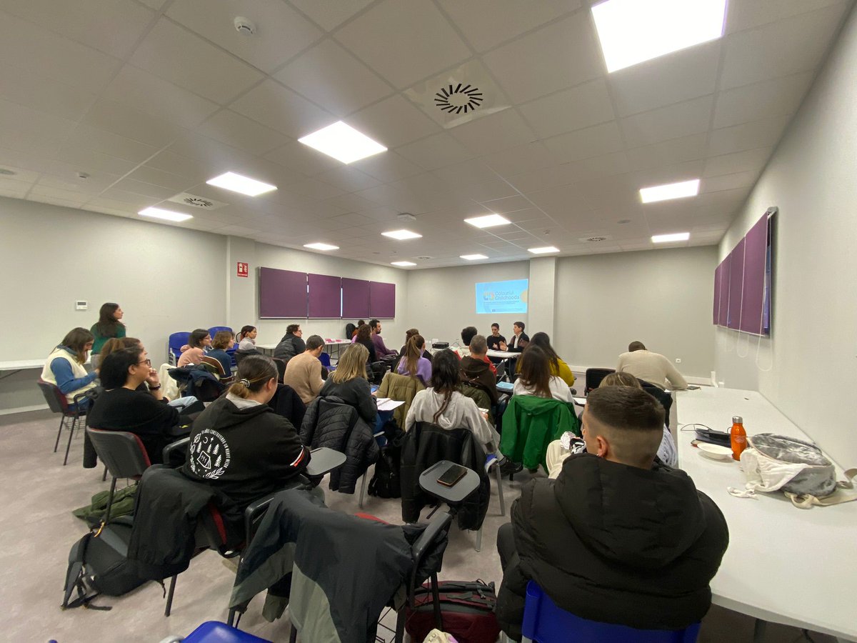 Childhood_LGBTI's tweet photo. Our project partners at the Universidad Rey Juan Carlos presented the Colourful Childhoods Spanish edition on January 16th in a youth centre with social educators. https://t.co/mivCaZDeS9