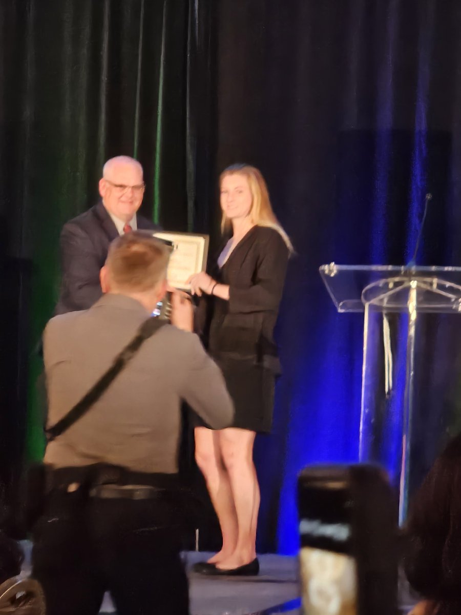 VAturf's tweet photo. That's @HokiesWSoccer & @VTTurfgrass student Ava Veith being recognized with a @FieldExperts SAFE Scholarship at the #sfma24 Awards Banquet. The award was presented by SAFE Foundation Chair & @VTCals @vtspes alum @CgcChad. Congrats Ava! https://t.co/8oRDeFpvyL