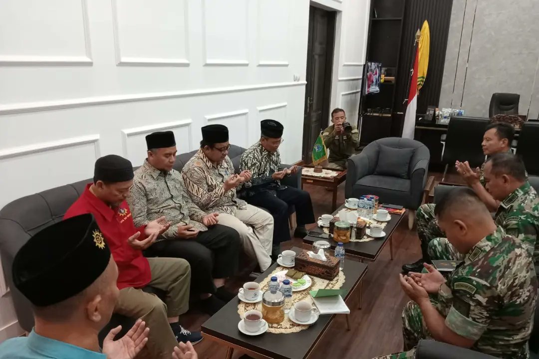 PW Muhammadiyah DIY Silaturahim ke Korem 072 Pamungkas

#Muhammadiyah #DIY