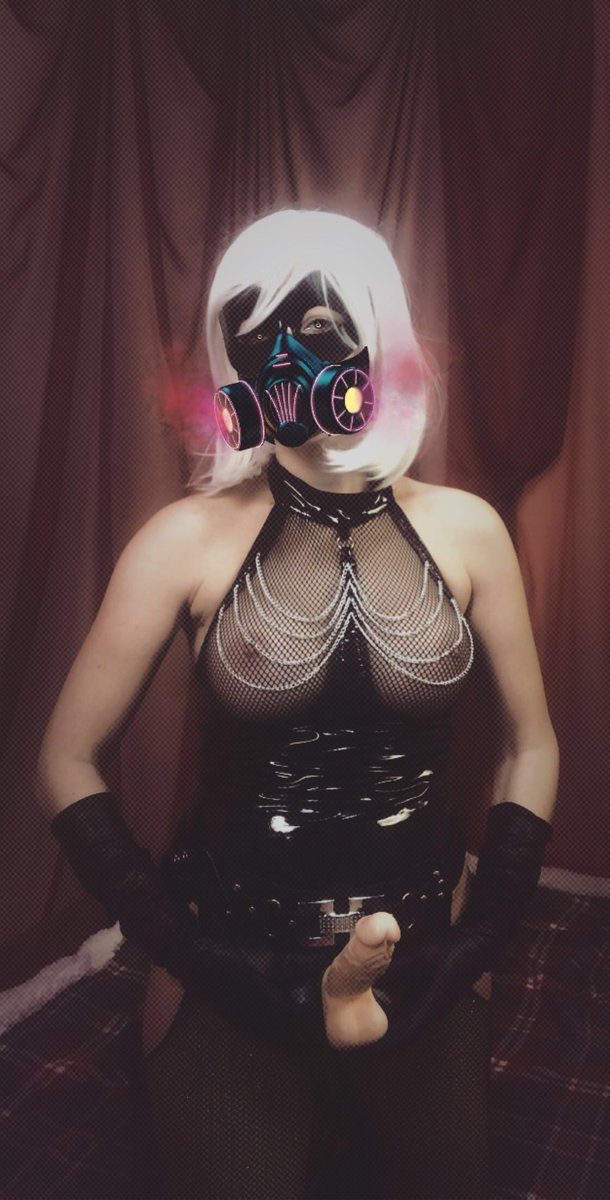PegHIm1's tweet photo. follow me 🔥 https://t.co/3SEGfYj9d2 🔥  and be my bitch 😎 #Mistress wants to #pegging you with my big #strapon and give you a 50% discount 🎬🍆💦 https://t.co/JzNSoNMOO4