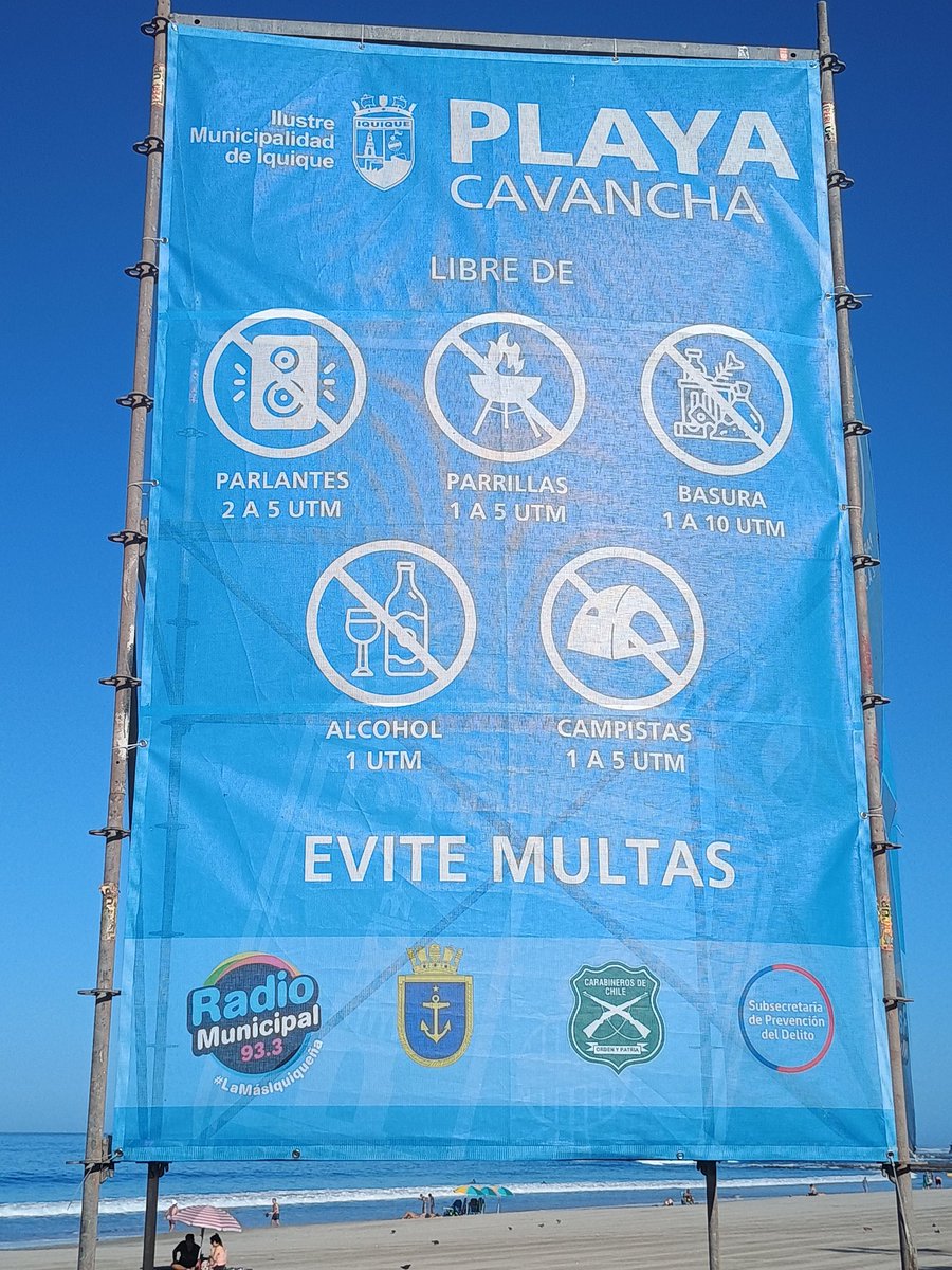 En Iquique hay estos avisos, pero la gente NO lee.