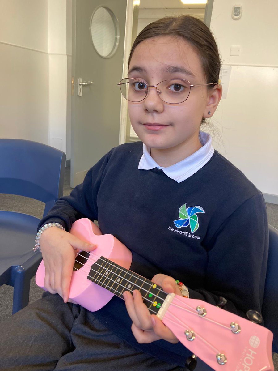We are so lucky to have <a href="/Beat_orguk/">Barnet Education Arts Trust (BEAT)</a> help us learn the ukulele 😊