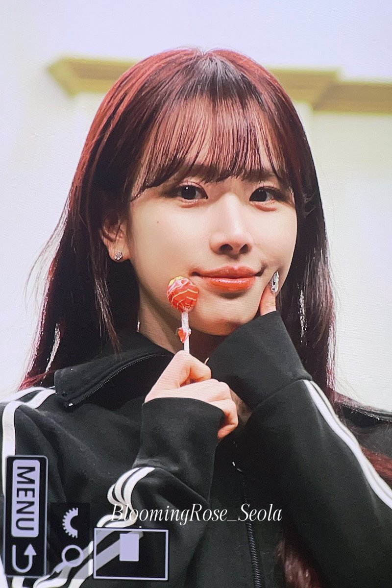 BloomingRose_S's tweet photo. 240126 팬싸인회

#우주소녀
#설아 https://t.co/nQgai444J0