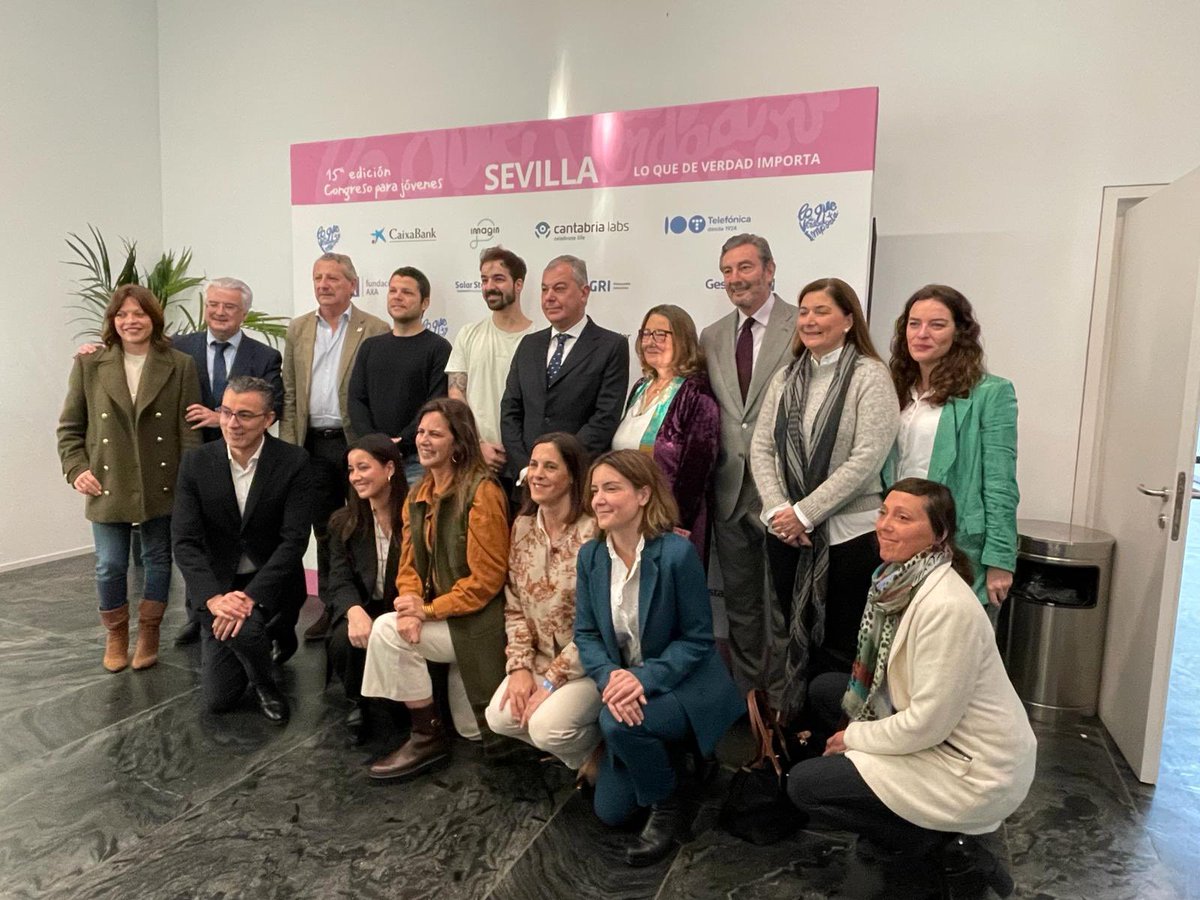 Fundación AXA tweet media