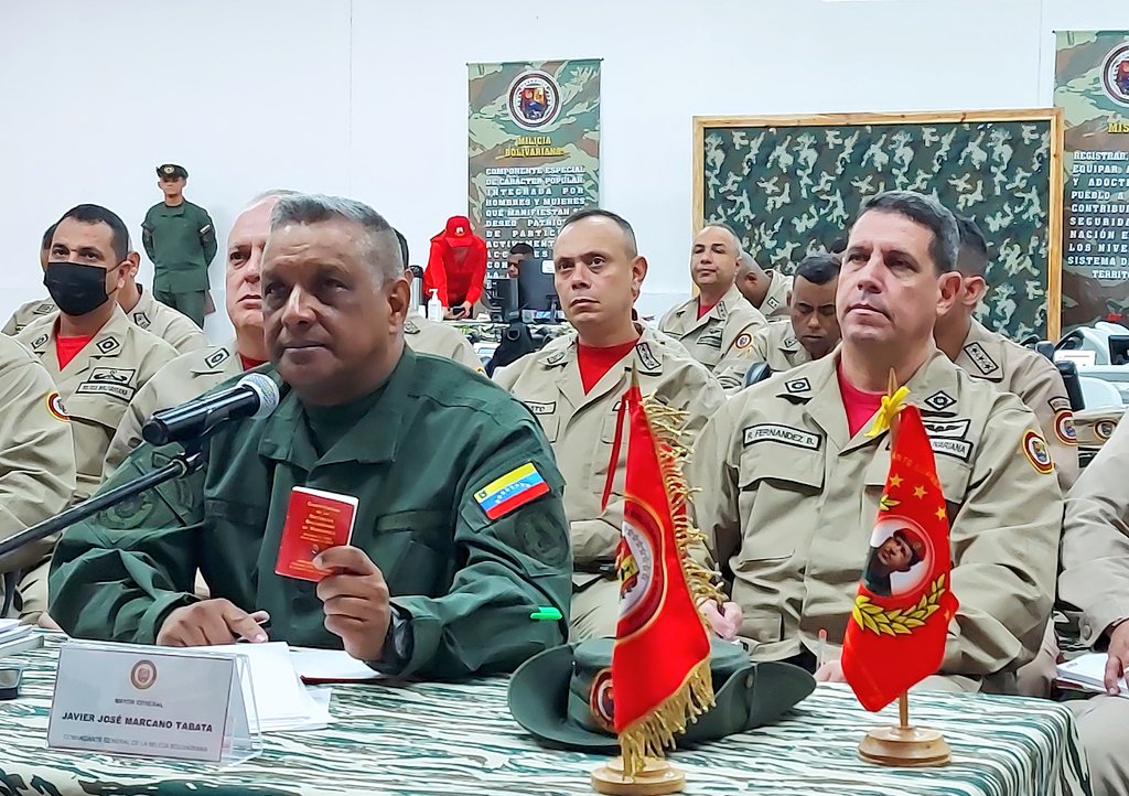 opermarcano4's tweet photo. Desde tempranas horas sostuve videoconferencia con Cmdtes de las estructuras de comando de la @Milicia_B1, a fin de elevar la conciencia patriótica y el pensamiento ético-bolivariano, dando cumplimiento a las órdenes de nuestro CJ @NicolasMaduro
#VenezuelaIndetenible https://t.co/HbAxetOULE