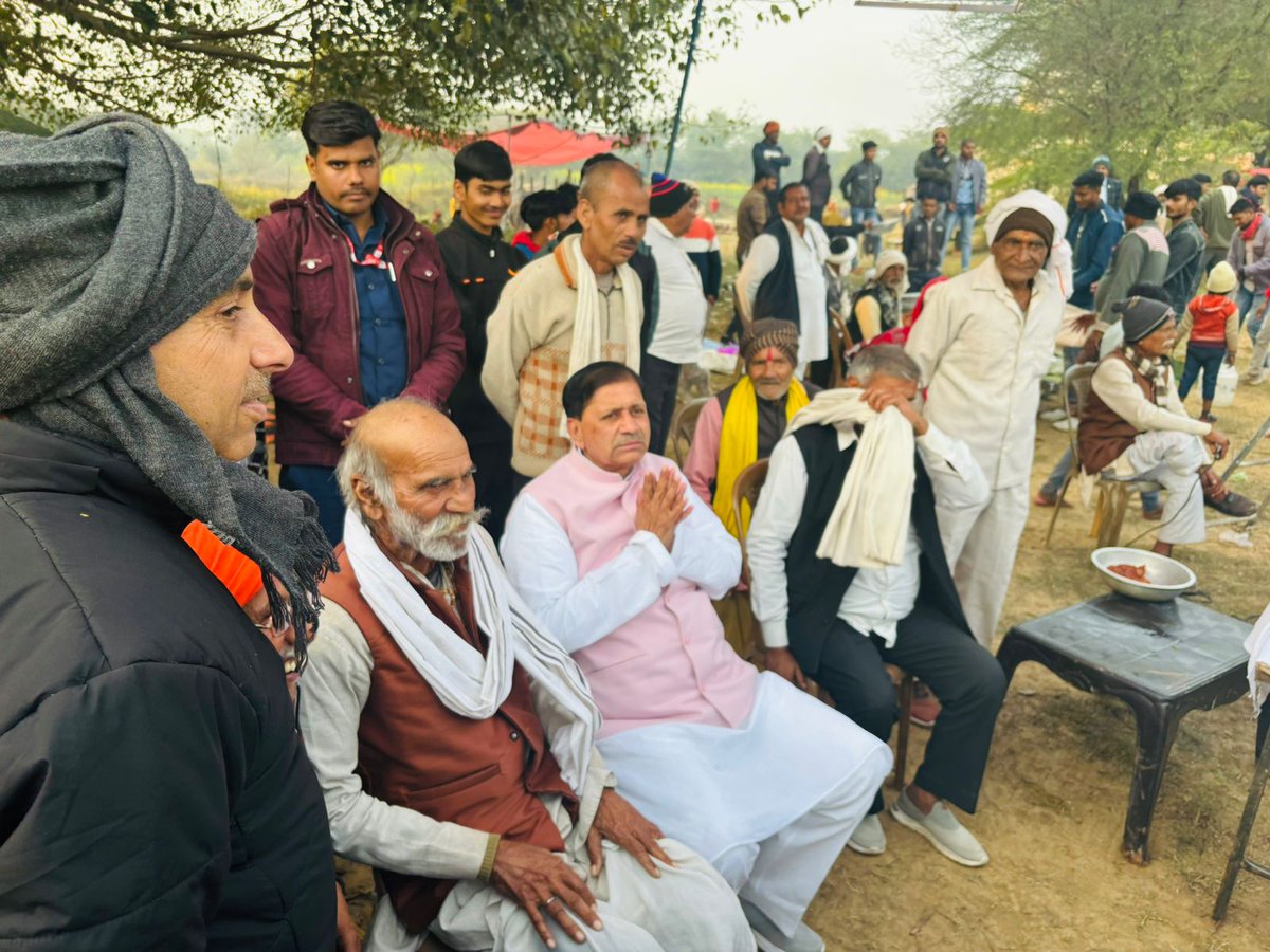 NSK10BJP's tweet photo. आज भिण्ड में त्रियोदशी कार्यक्रम में जा कर संवेदना व्यक्त की। ॐ शान्ति।। https://t.co/Qb0nEJ1PFz