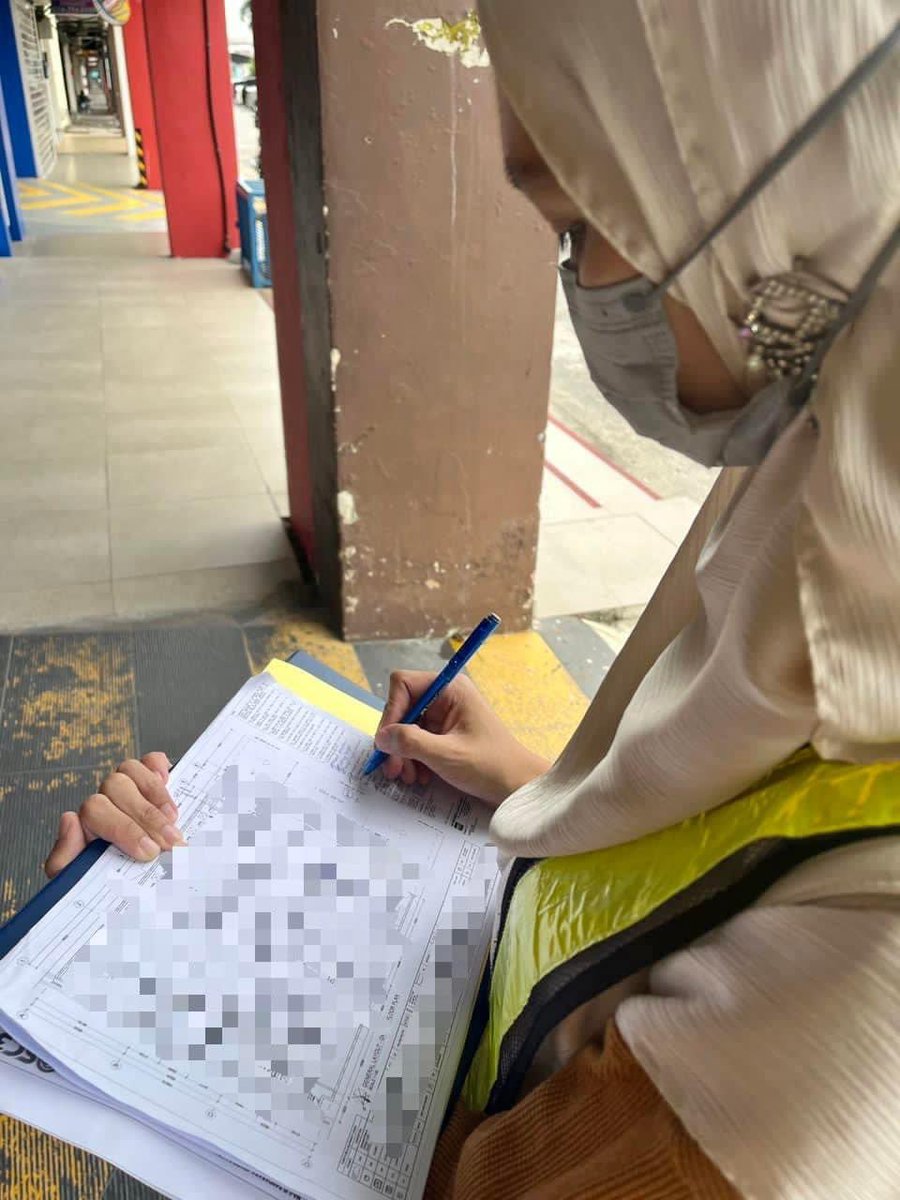 IPMEnquiry's tweet photo. ✌️ Site measurement at client’s shoplot. 😘😘✍️✍️
#IPMProfessionalServices #EngineeringConsultancy #ArchitectureFirm #SiteMeasurement #AsBuiltDrawing #BuildingPlan #SubmissionPlan #AuthoritySubmission #ArchitecturePlan #ProfessionalFirm https://t.co/fIyXqwbdkF