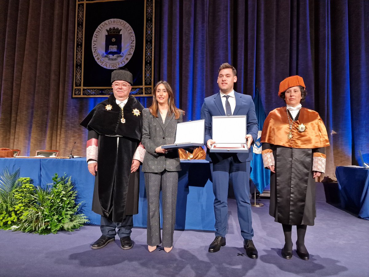 La_UPM's tweet photo. Daniel Barba @aeroespacialupm y Patricia García @industrialesupm reciben los premios a la "Proyección de la Actividad Investigadora" https://t.co/0vZYsJ5UzP