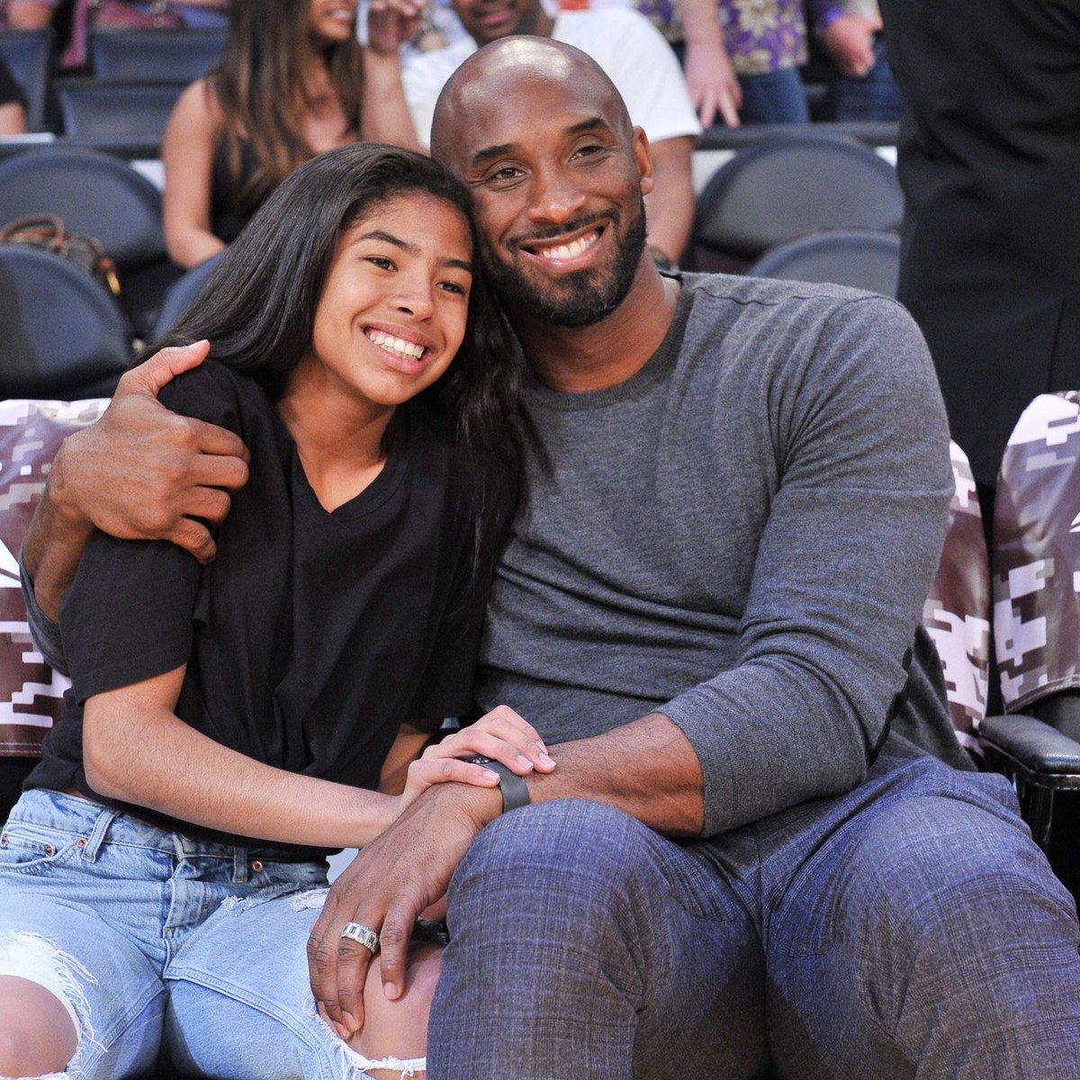 CookedByAndres's tweet image. Today marks 4 years since the passing of Kobe Bryant and his daughter Gianna. Forever and ever in our hearts. Rip 🕊️💔  #MambaOut