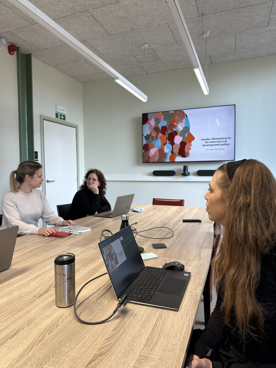 Anissa_Bougrea's tweet photo. Thank you @PDebusscher for your engaging talk on Gender in EU External Action! ✨Sparking a lively debate on whether gender is a genuine EU policy goal or rather reflective of strategic interests…? #FeministForeignPolicy https://t.co/R2OB7ZQu5F