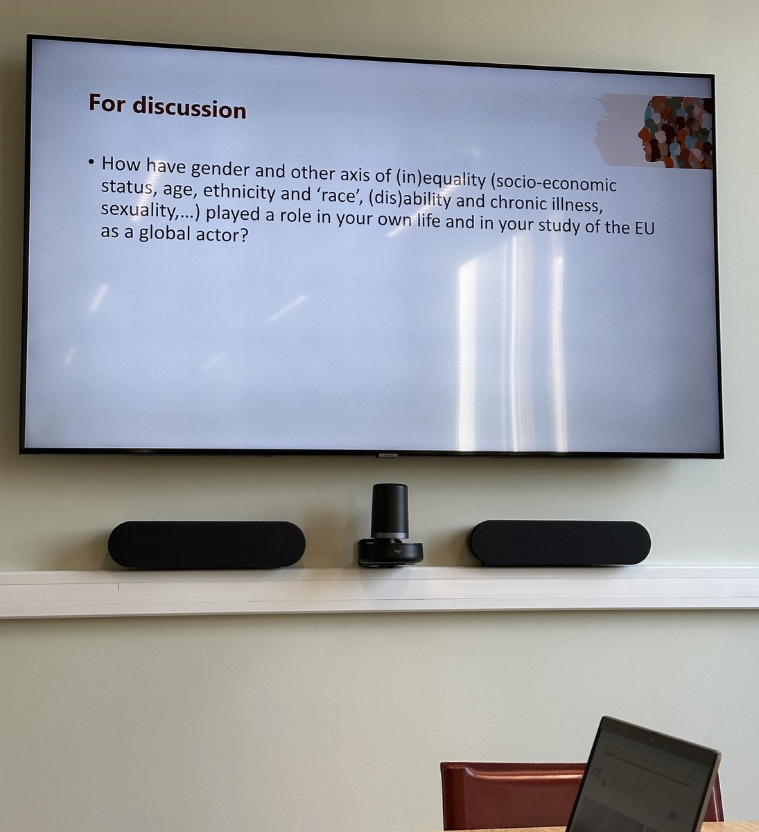 Anissa_Bougrea's tweet photo. Thank you @PDebusscher for your engaging talk on Gender in EU External Action! ✨Sparking a lively debate on whether gender is a genuine EU policy goal or rather reflective of strategic interests…? #FeministForeignPolicy https://t.co/R2OB7ZQu5F