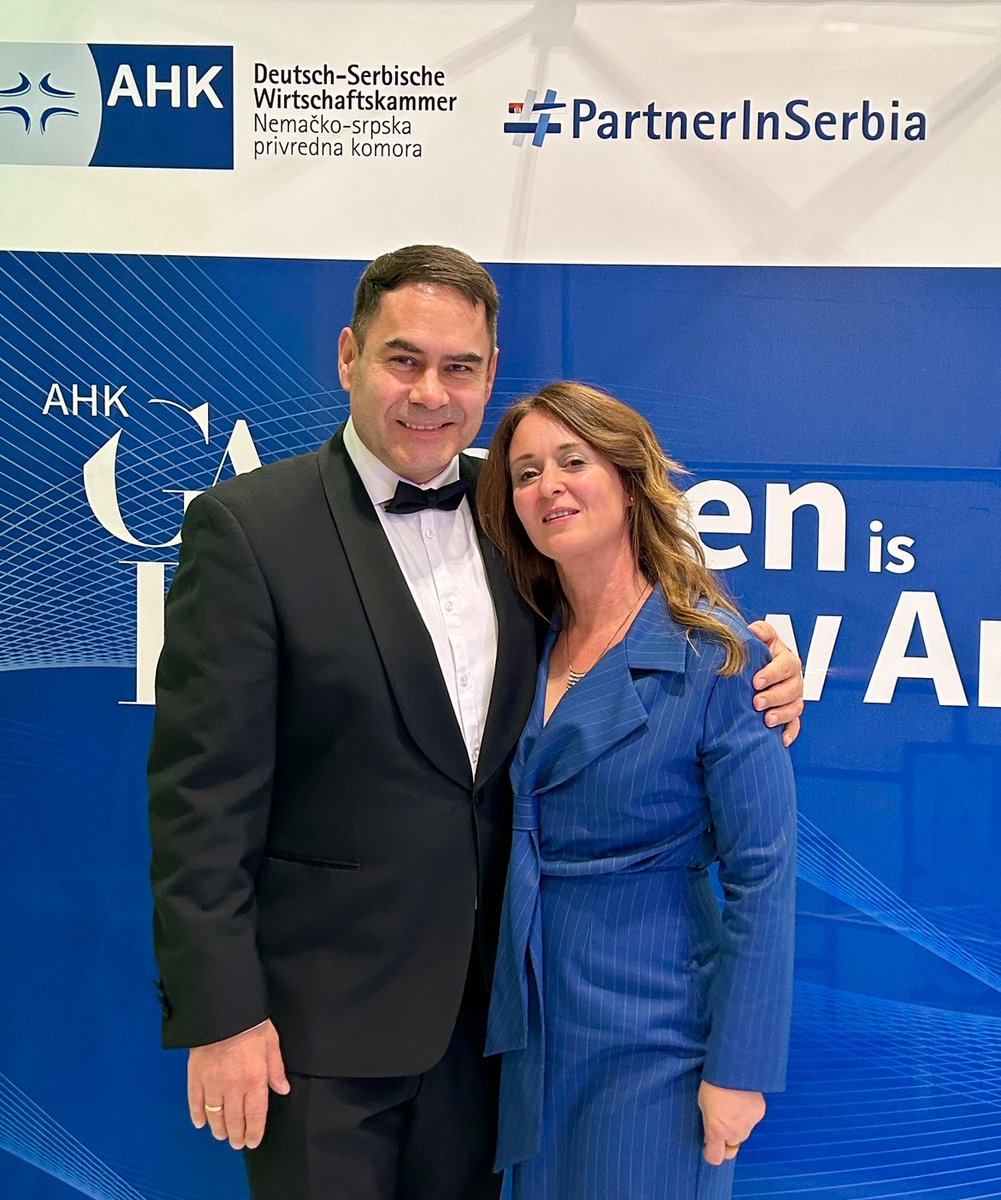 What a wonderful AHK Gala 2024 - „Green is the new art“ 🇩🇪 🇷🇸 
Thank you to Milan Grujic, President + Alexander Markus + the AHK Board of Directors &amp; #AHK Team <a href="/AHK_Serbia/">AHK Serbia</a> + the honorable guests: Anke Konrad 🇩🇪#Ambassador to 🇷🇸 + Dubravka Djedovic Handanovic #Minister