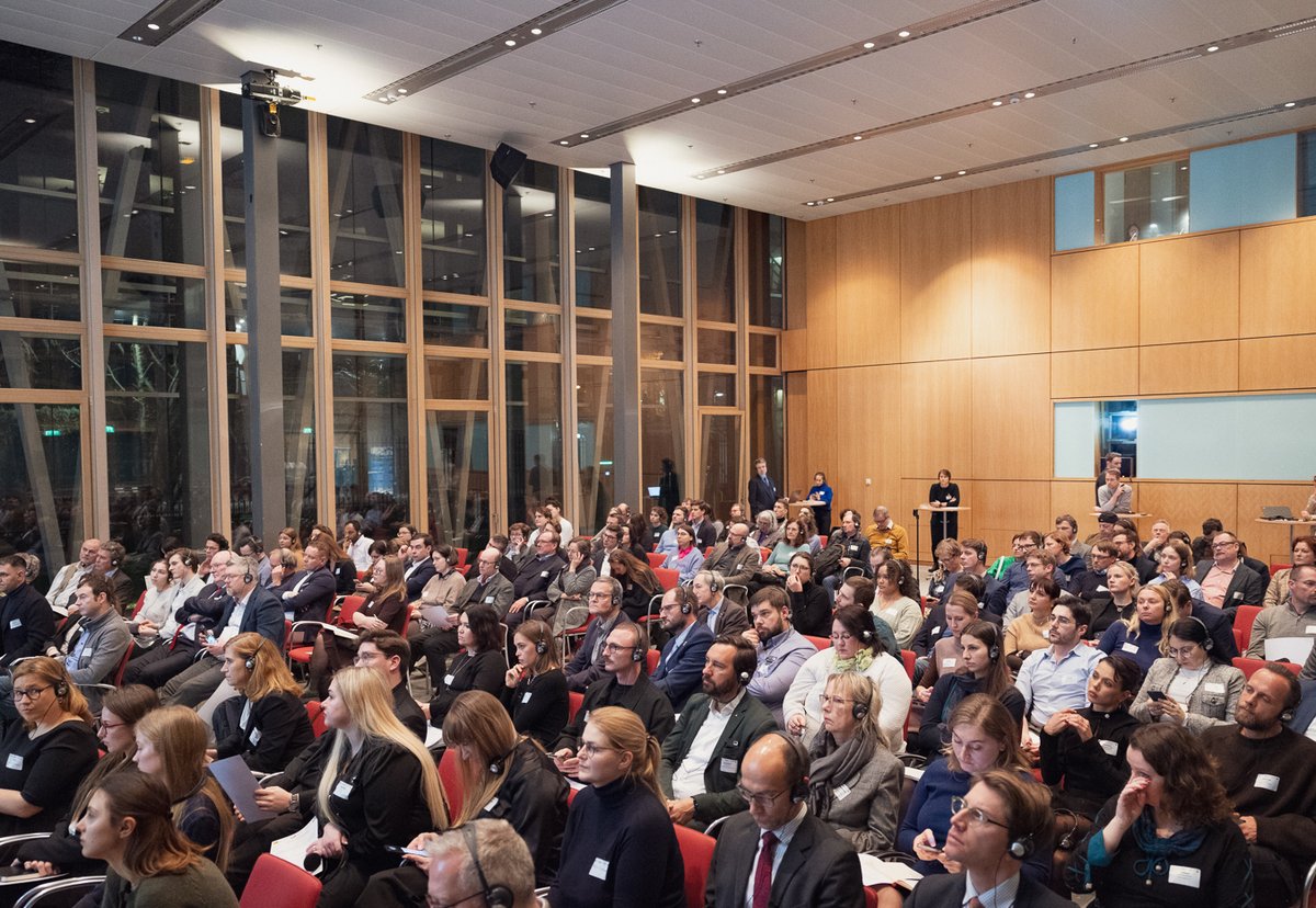 Help – Hilfe zur Selbsthilfe tweet media