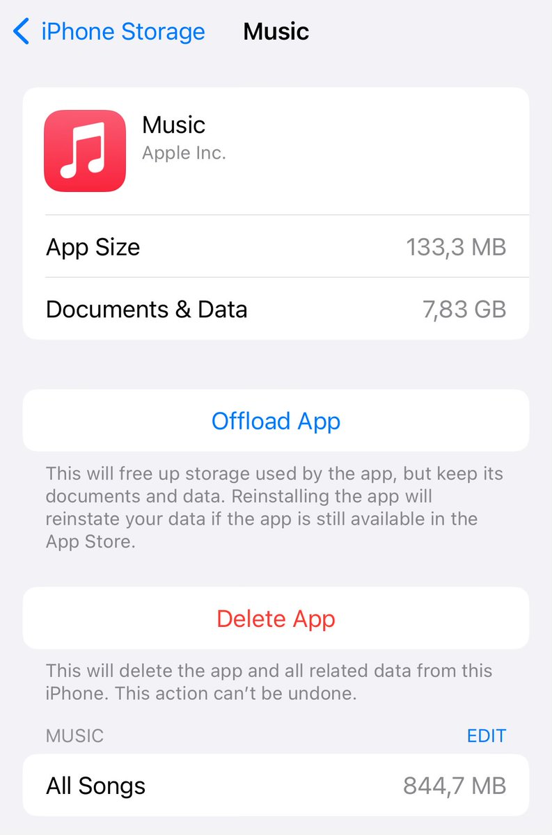 kebrinho's tweet photo. @AppleSupport what’s going on here with storage? can you please help me? how do I get rid of the 7GB? https://t.co/1xz18utlZy