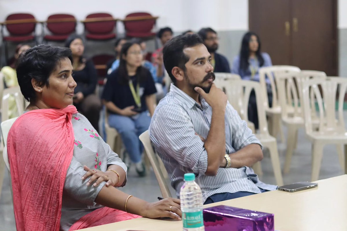 jmf_sju's tweet photo. Being a crucial part of MediaCon 2024, paper presentations shed light on academicians, their insightful research and importance of dedication, human curiosity and purpose!

Credits: Dattaatraya | Pratham | Shariq | Samruddhi 

#mediacon2024 #paperpresentations #research #judges https://t.co/2mem8cfOl9