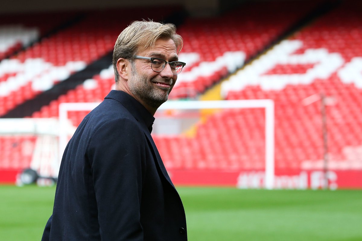 Octobre 2015, Jurgen Klopp est le nouveau coach de Liverpool :

« Ce que les gens pensent quand vous arrivez n'est pas si important. Ce que les gens ressentent quand vous partez est bien plus important. » 👏❤️

En fin de saison, le départ de l'allemand va laisser un lourd
