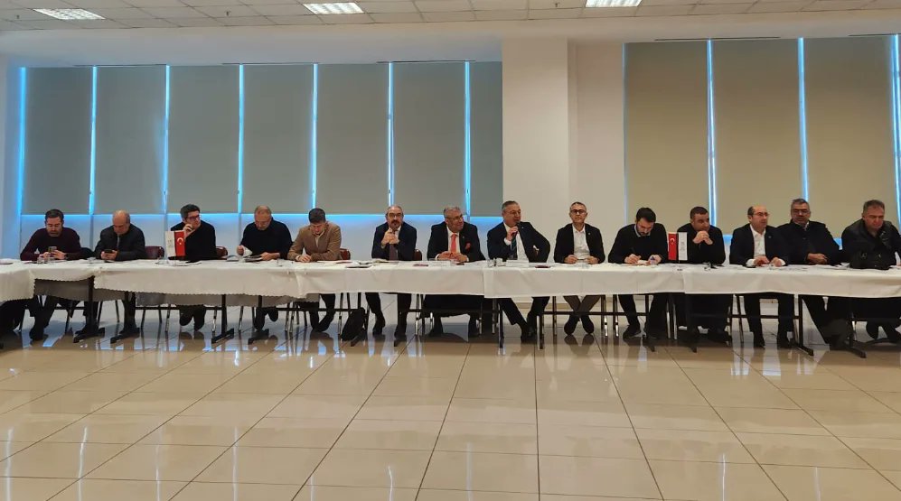 MaksderOfficial's tweet photo. İDDMİB tarafından düzenlenen Hırdavat Sektör Toplantısı, 26 Ocak Cuma günü Bağcılar Güngören Sanayi Sitesi'nde gerçekleştirildi. https://t.co/sBtkKyngFZ
