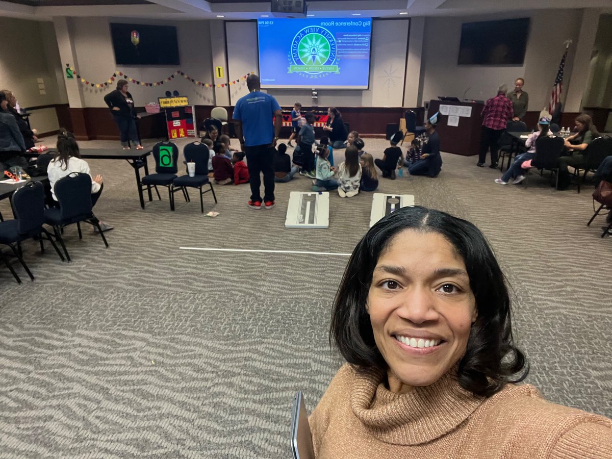 qtimoll's tweet photo. @UVALynx 100 Day of School Celebration with our First Graders! https://t.co/iJybEIQJWn