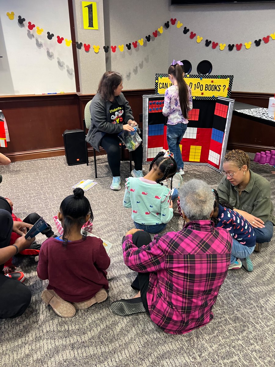 qtimoll's tweet photo. @UVALynx 100 Day of School Celebration with our First Graders! https://t.co/iJybEIQJWn
