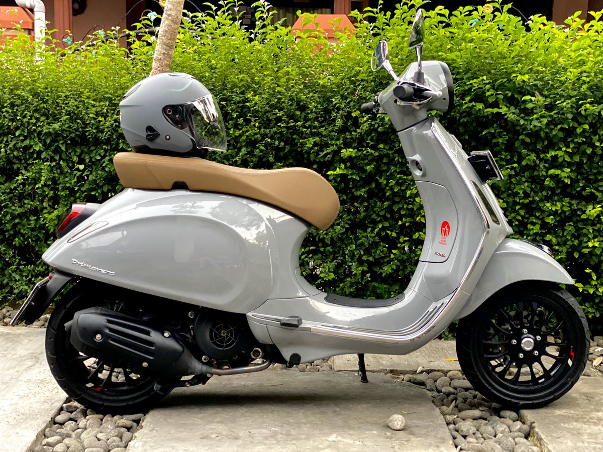 lebih baik naik vespa, tapi lebih baik lagi naik haji