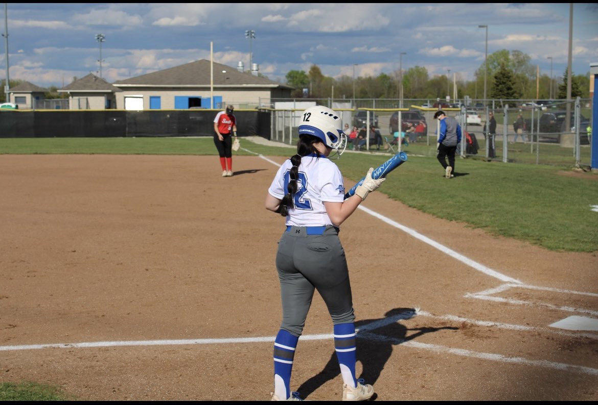 USDAl_Ecos's tweet photo. 24 Days until Tryouts 💙🤍 #cantwait @CentralCrossin1 @Sun_Dragon1 @Coach_Stopp13 @CoachColemanNDC @Ohio_Hawks06 #NDC #futurefalcon #Committed https://t.co/MeCb6PUDSb