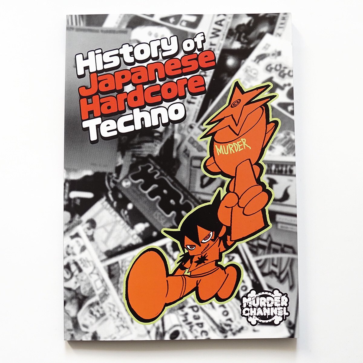 MxcxStore's tweet image. History of Japanese Hardcore Techno
mxcxshop.cart.fc2.com/ca2/131/p-r-s/
本日から通常版の販売を開始!
116Pの本編に加えてレアな楽曲を収録したサウンドトラックCD(非売品)も封入!