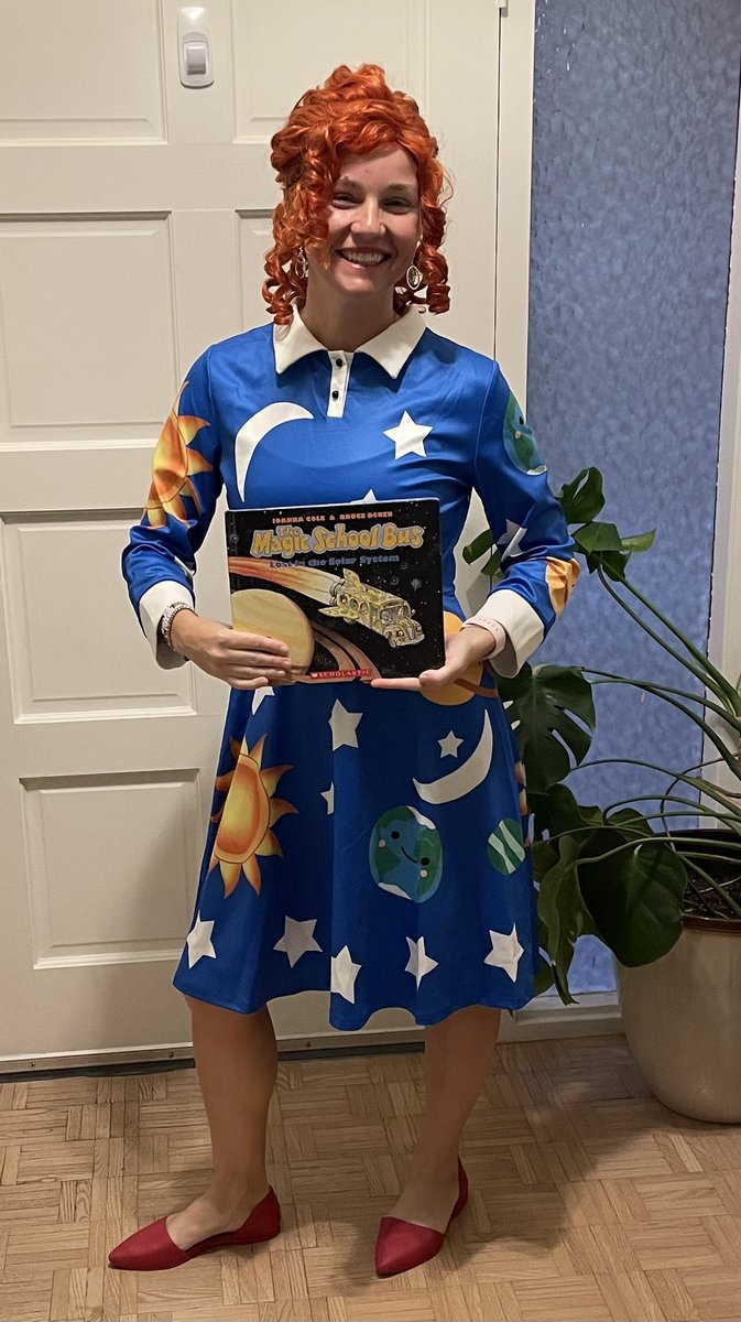 Seatbelts everybody! 🚌 Happy Friday and character day.  @ManateeCCPS #msfrizzle #magicschoolbus #literacyweek