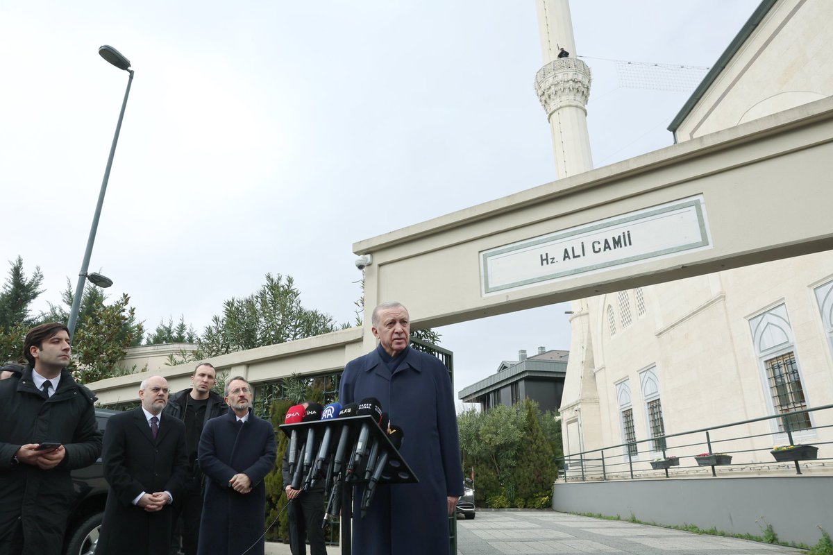 tcbestepe's tweet photo. (İsrail’e soykırım davası) “Adalet Divanı ve Uluslararası Ceza Mahkemesi’nden olumlu sonuçlar çıkacağına inanıyorum” https://t.co/8unfE1mnKm https://t.co/umSMI5Fj4b