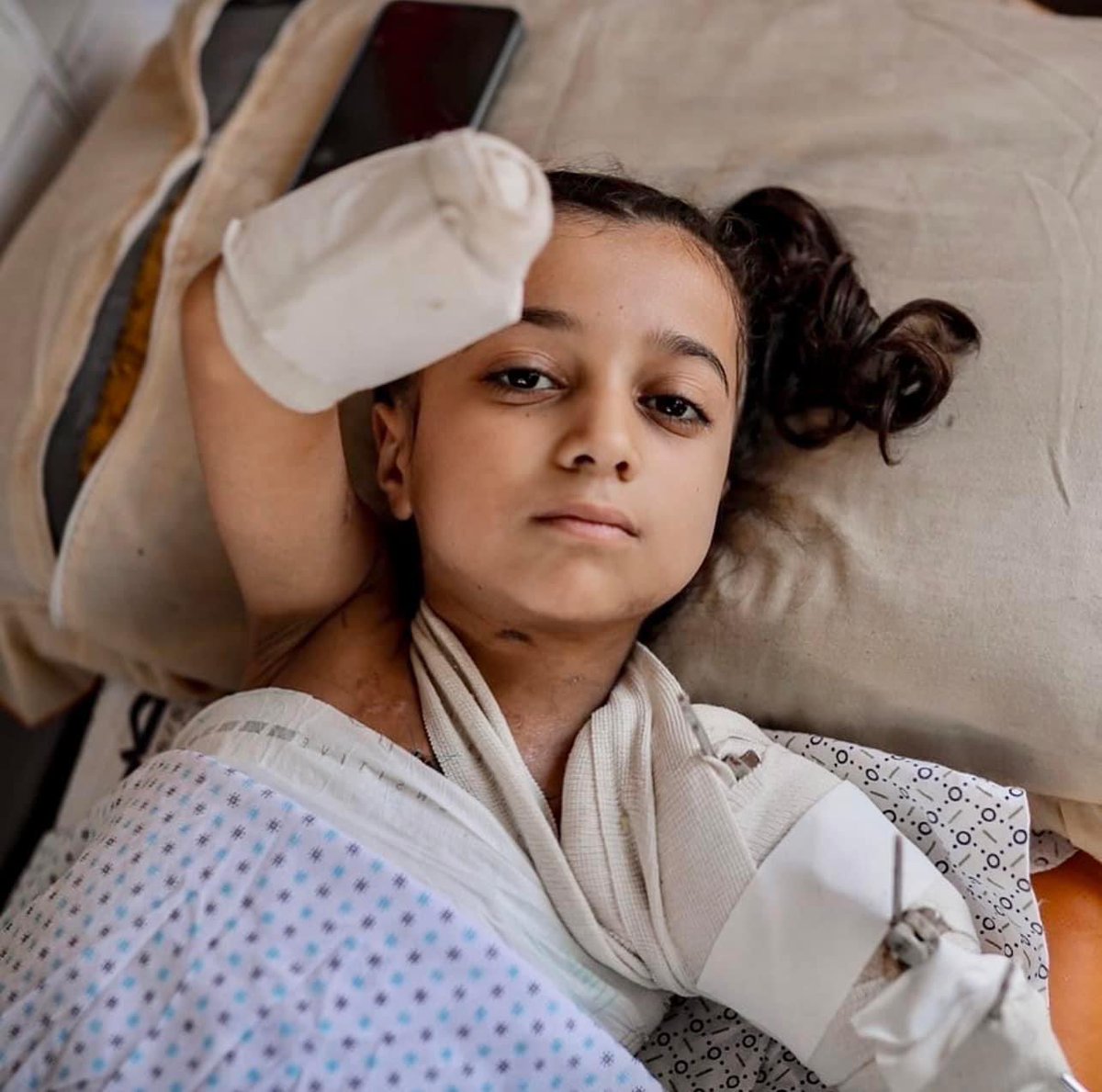 GioLario's tweet photo. #GiornataDellaMemoria 
11mila bambini morti e migliaia di bambini mutilati 
#Genocidio_A_Gaza https://t.co/CjhxQ2Kpr1